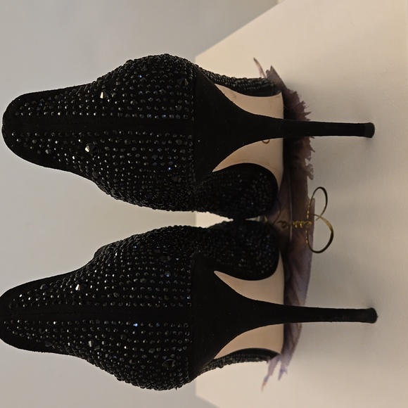 Jessica Simpson Glittering Black 4 Inch Heels. Size 6 1/2 - Picture 2 of 7